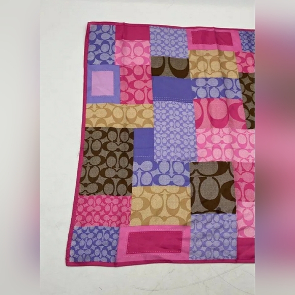 NEW Coach Designer Women's Signature C Multi-Color Bandana Scarf Wrap NWT - Picture 3 of 9